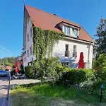 Bed & Breakfast Dom Letniskowy Helena Kretowiny