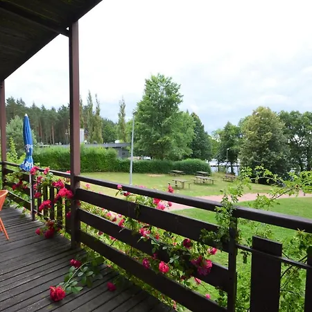Bed & Breakfast Dom Letniskowy Helena Kretowiny