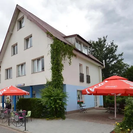 Bed & Breakfast Dom Letniskowy Helena 3*
