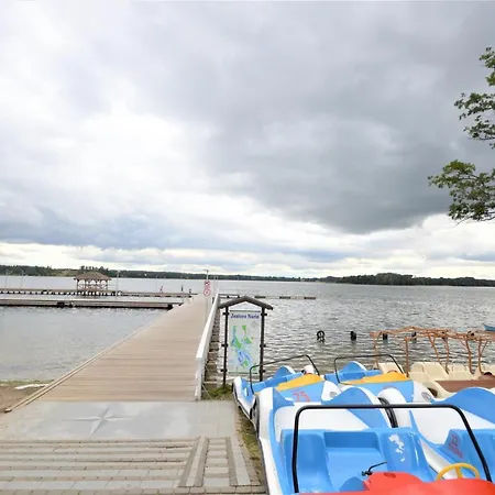 Dom Letniskowy Helena 住宿加早餐酒店