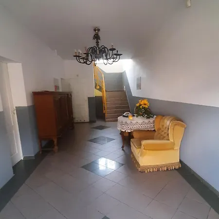 Dom Letniskowy Helena 3* 克雷托维尼