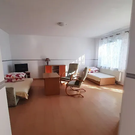Dom Letniskowy Helena 3* Kretowiny