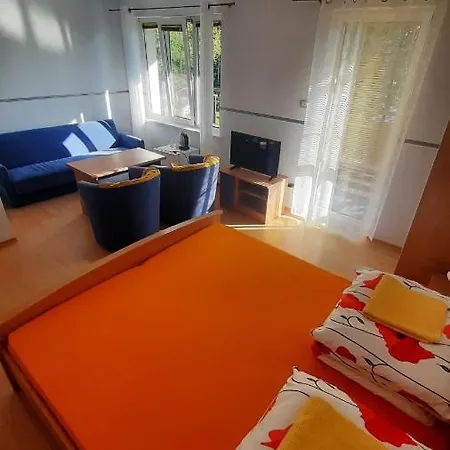 Dom Letniskowy Helena Oda ve Kahvaltı