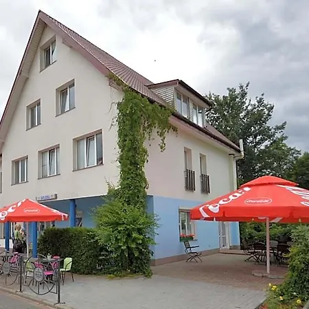 Bed and breakfast Dom Letniskowy Helena Kretowiny