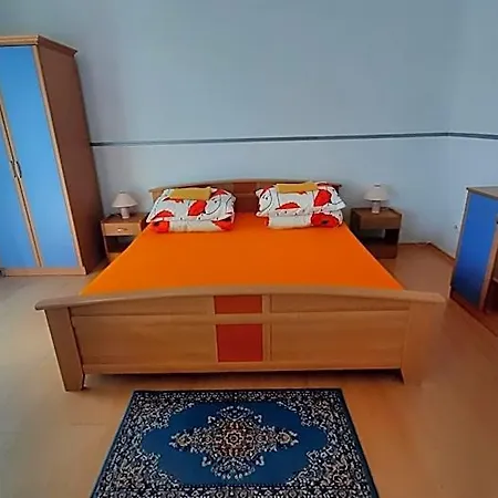 Dom Letniskowy Helena Bed and breakfast Kretowiny