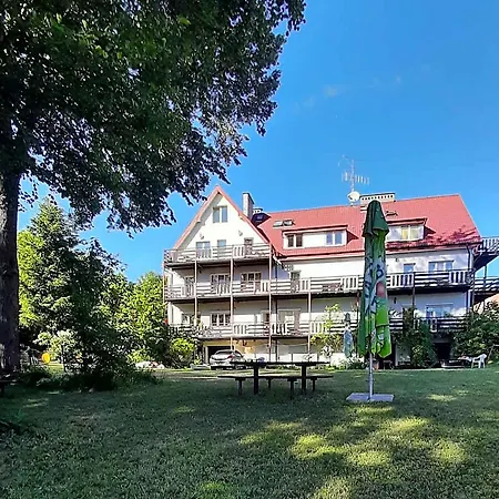 Bed and breakfast Dom Letniskowy Helena 3*