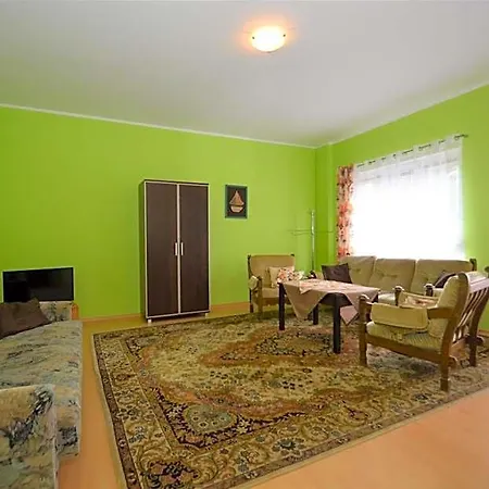 Dom Letniskowy Helena 3* Kretowiny