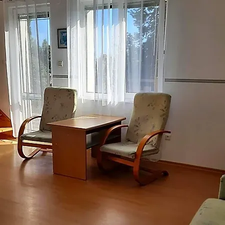 Dom Letniskowy Helena 3* Kretowiny