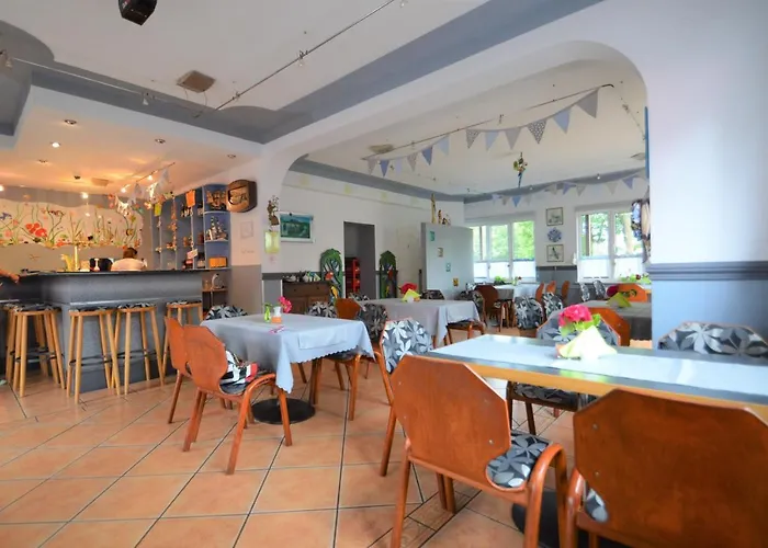 Bed & Breakfast Dom Letniskowy Helena Kretowiny