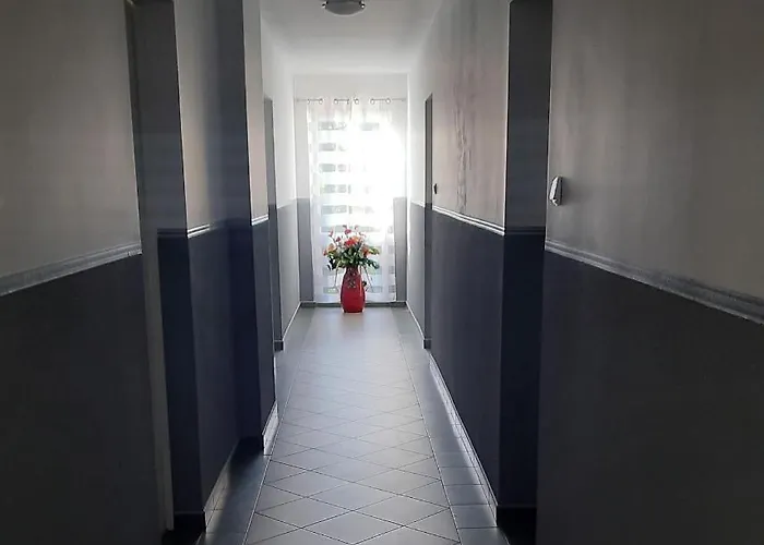 Dom Letniskowy Helena 3* Kretowiny