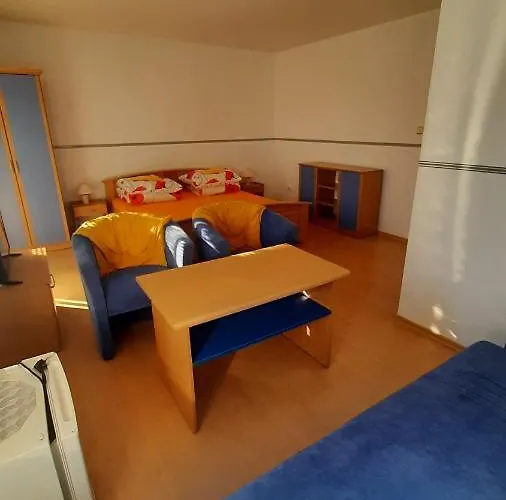 Dom Letniskowy Helena 3* Kretowiny